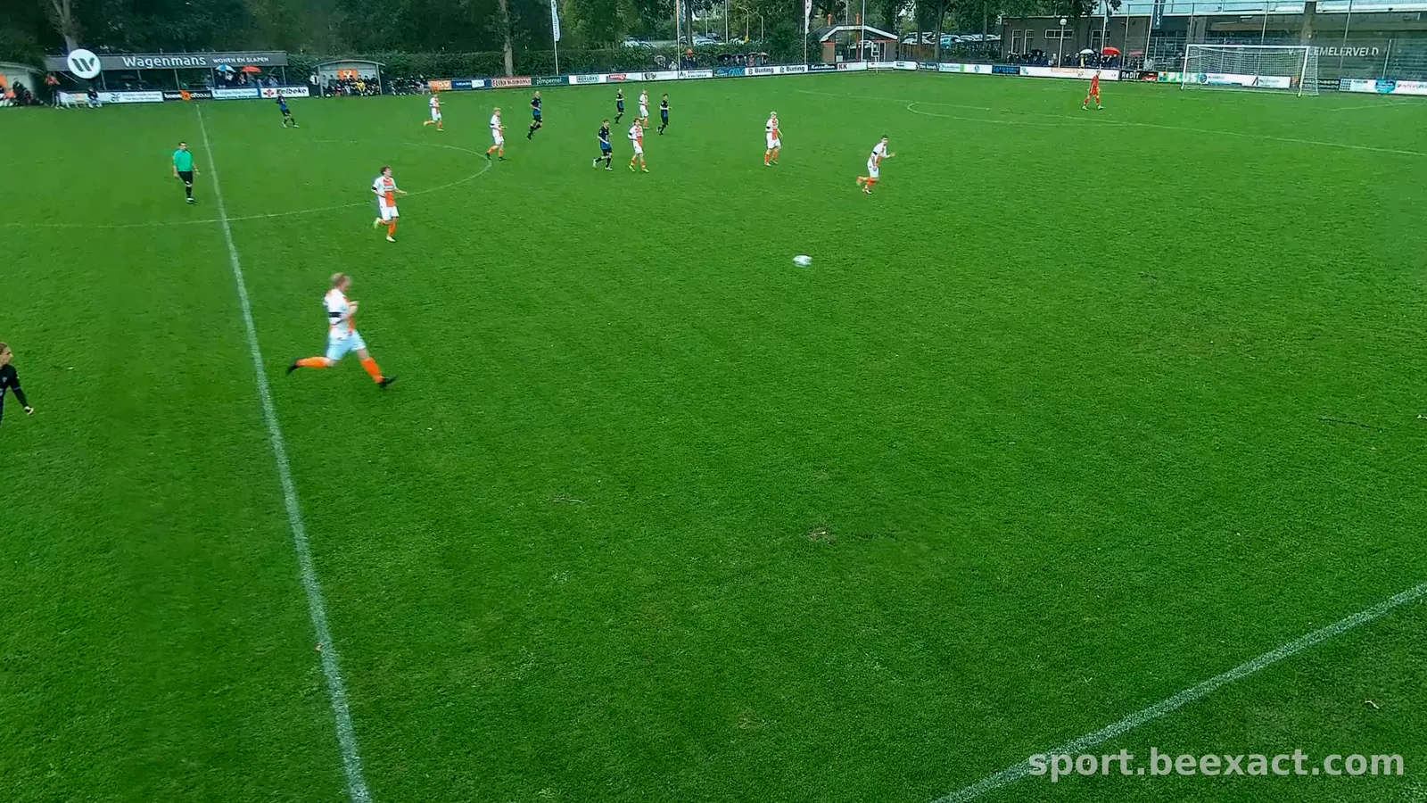 Voetbalwedstrijd gefilmd door de camera